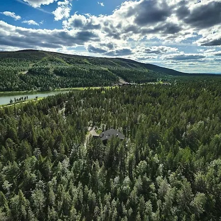 Tyylikaes Vuoristokoti Taeydelliseen Perhelomaan Casa vacanze